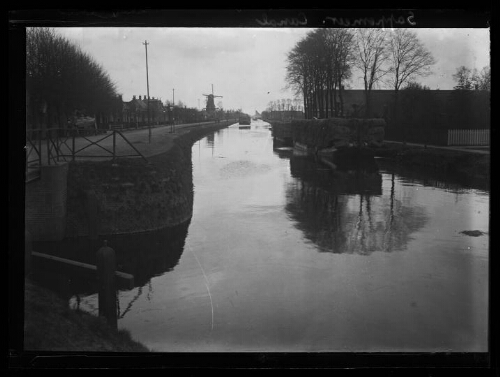 Canal à Sappemeer.